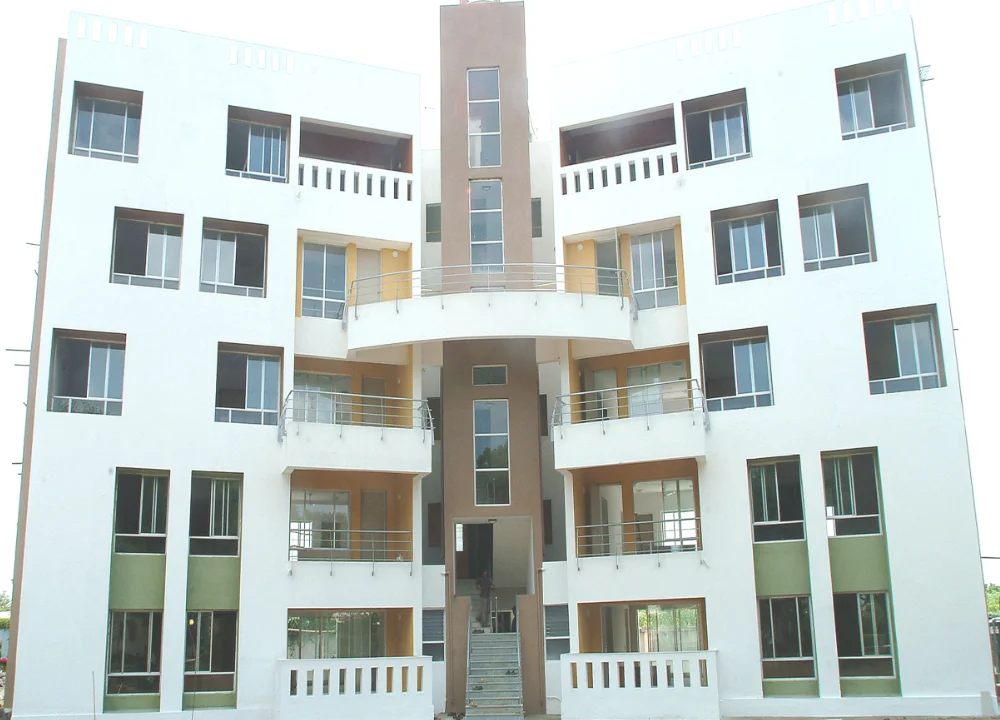 Piramal Glass 12 Room Manager Accommodation